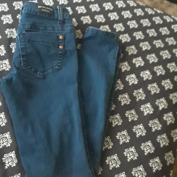 Jeans - Picture 2 of 3